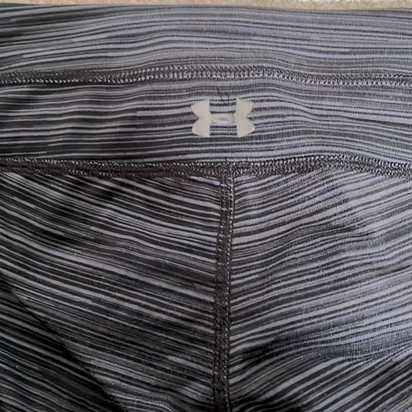 Ladies Under Armour Leggings - Picture 2 of 4
